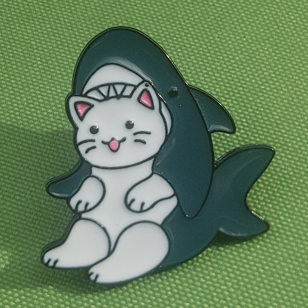 🦈 Kitty Cat Shark Pin - Picture 2 of 4